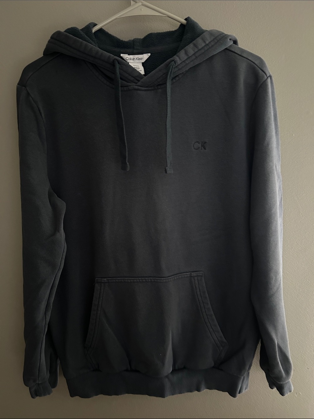 Calvin Klein Men's Distressed Navy Blue Pullover Hoodie